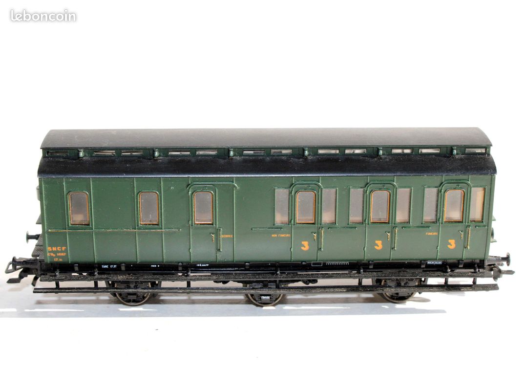 ANCIEN WAGON VOYAGEUR 2ème classe, DB, Piko, en HO EUR 25,00 - FR