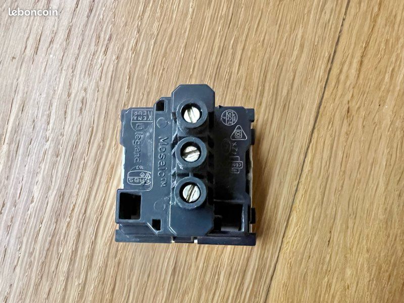 Interrupteur Va-et-vient Legrand Mosaic 45 - 1 Module 20AX - Réf. 74036 - Occasion Fonctionnel