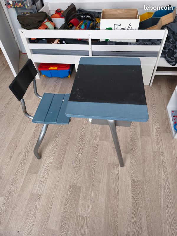 Bureau (image 2)