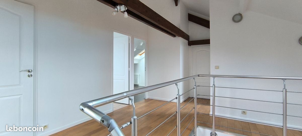 PROCHE GARE VILLEMOMBLE - LE RAINCY - Superbe appartement 100 m² en duplex entièrement rénové (image 6)