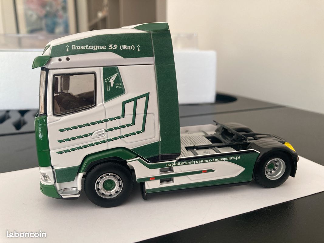 ELIGOR, DAF XF MY17 Space CAB 4x2 avec remorque Chereau 3 Essieux