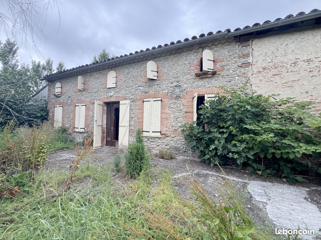 Maison 6 pièces 153 m² · à Vendine · 153 m² · 88 000 €