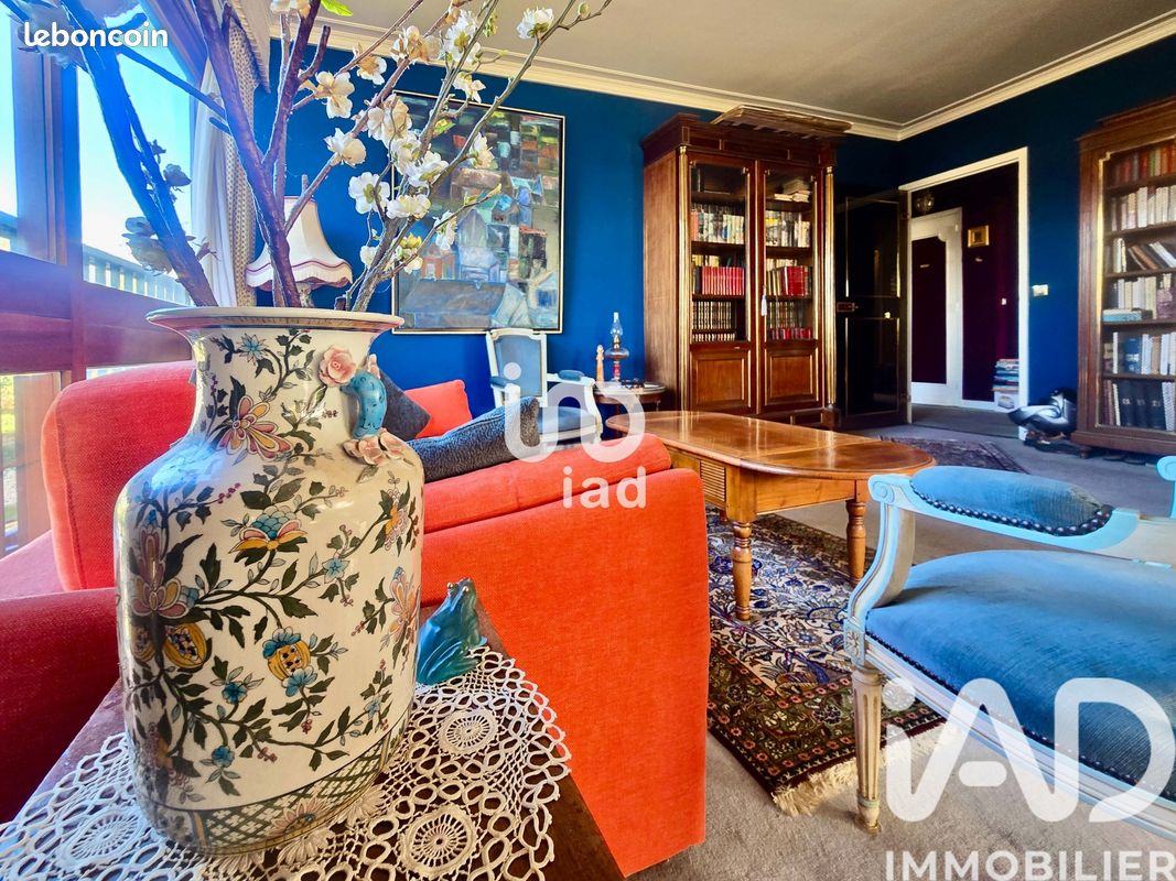 Appartement 5 pièces 93 m² · à Le Chesnay-Rocquencourt · 93 m² · 360 000 €