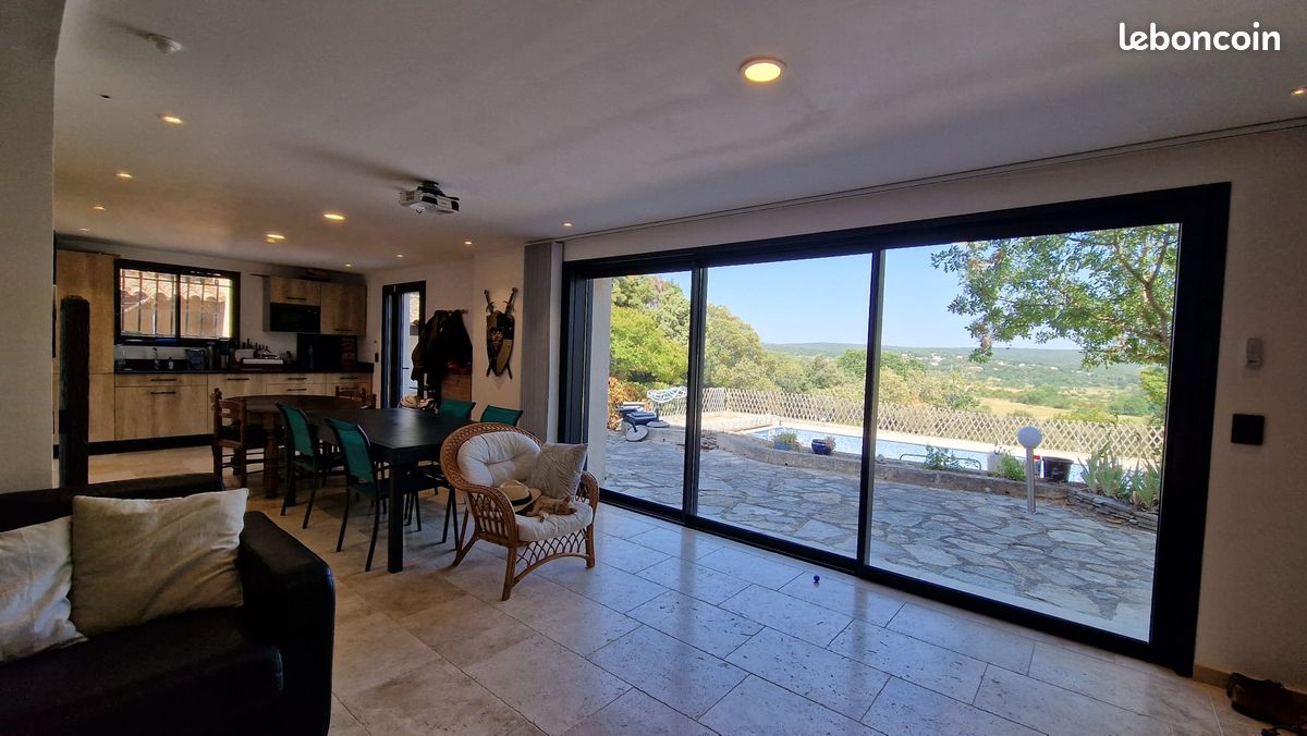 Maison 8 pièces 252 m² · à La Boissière · 252 m² · 900 000 €