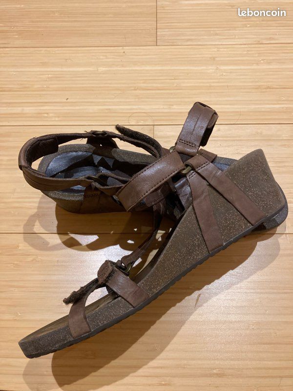 Sandales femme Teva t.40 (image 2)