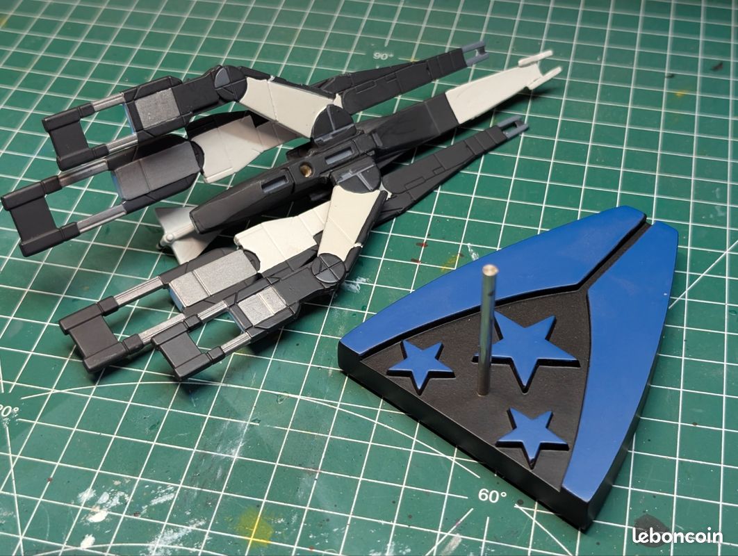 Figurine Réplique Navire Mass Effect Normandie SR1 – Dark Horse, Prototype échantillon Sans Numéro