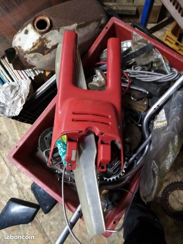Plastique 103 Peugeot (image 1)