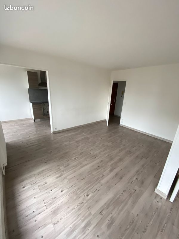 Appartement 3 pièces 59 m² · à Les Mureaux · 59 m² · 990 €/mois