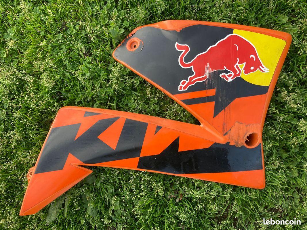 Carénage flanc de réservoir droit KTM Duke 2 - SMC 660 SMC660 -58408051000 (image 1)