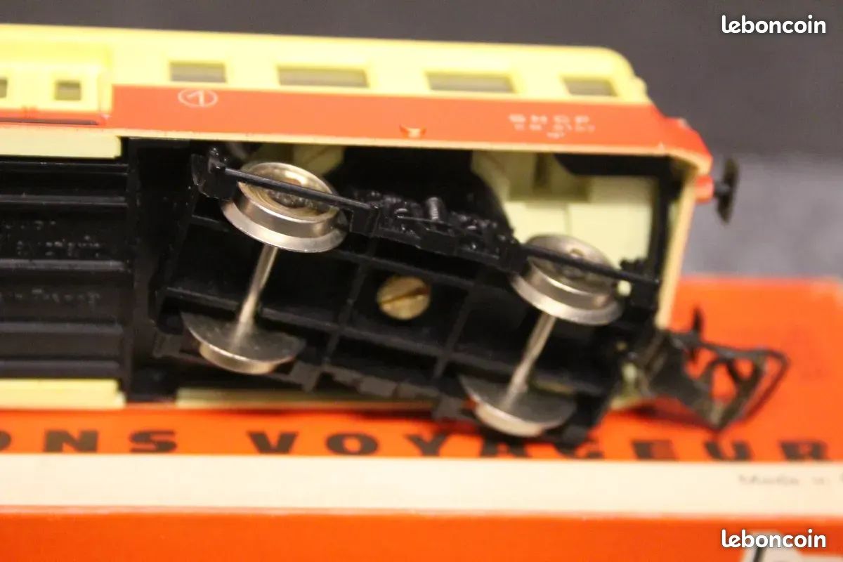 Autorail diesel RGP 1 avec remorque, SNCF, TEE rouge/beige - Jouef