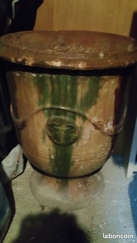 Vase (image 3)