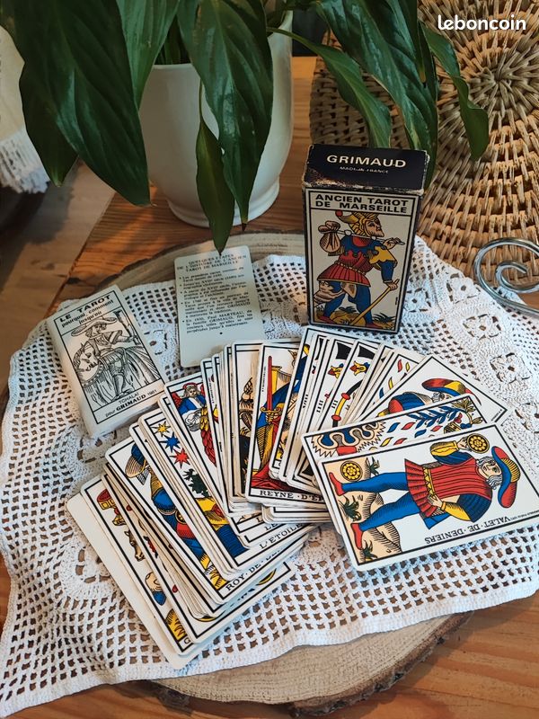 MINI ANCIEN TAROT DE MARSEILLE - GRIMAUD: 78 cartes et 1 livret explicatif. Edition miniature