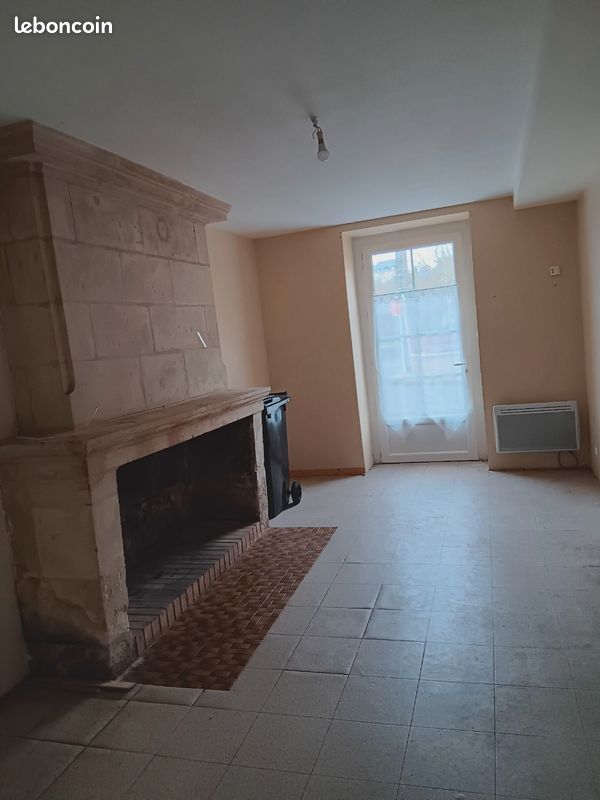 Appartement 2 pièces 38 m² · à Bourgueil · 38 m² · 460 €