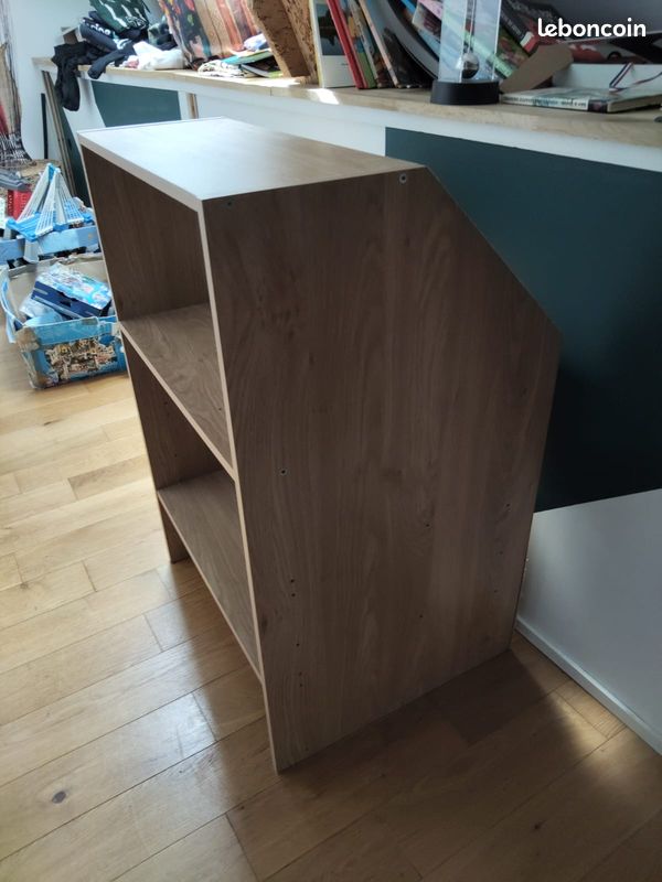 Meuble de rangement sous pente (image 1)