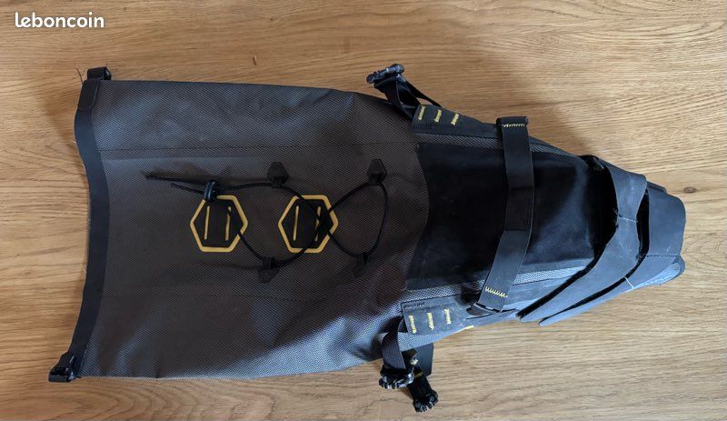 Sacoche de selle Apidura 14 litres (image 1)