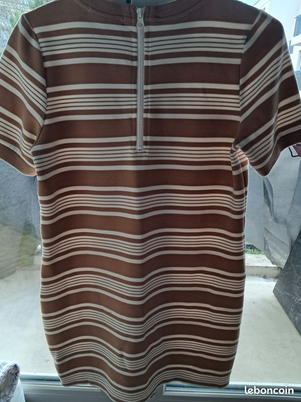 Jolie robe à rayure caramel et blanche (image 9)