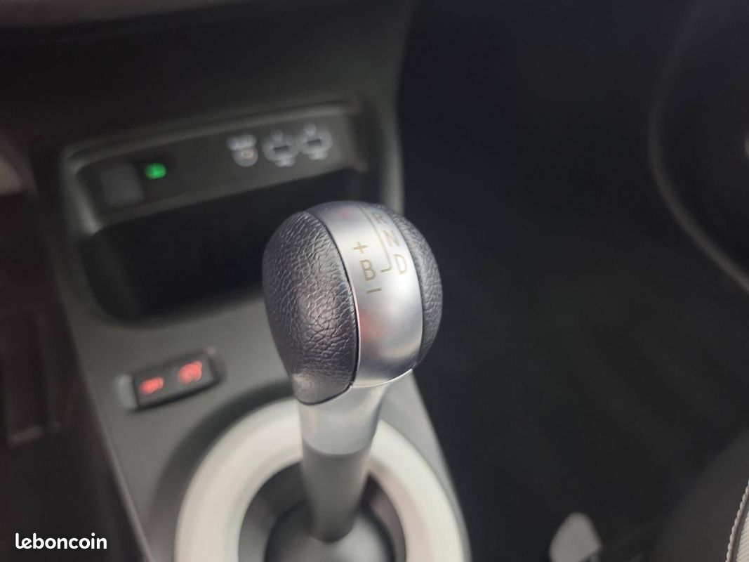RENAULT Twingo III E-Tech Equilibre (image 15)