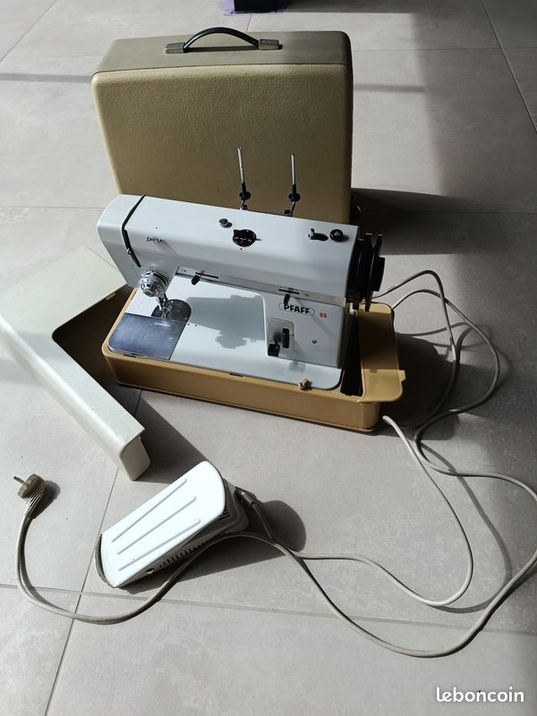 Machine à coudre PFAFF 96 (image 1)
