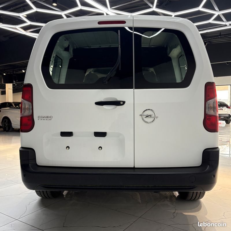 OPEL COMBO Life 1.5TDBlue 5PL UTILITAIRE NEUF CARPLAY 10.383KM (image 6)