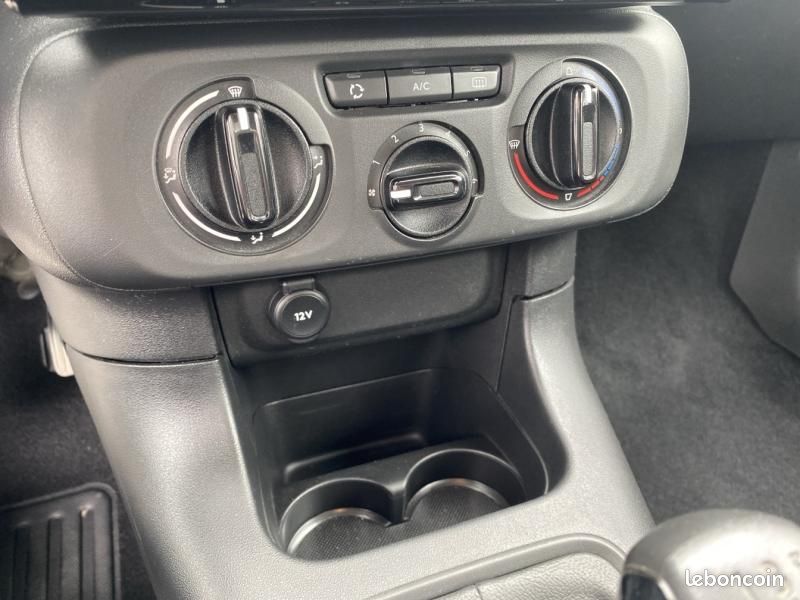 Citroen C3 1.2 PureTech 83ch S&S YOU (image 18)