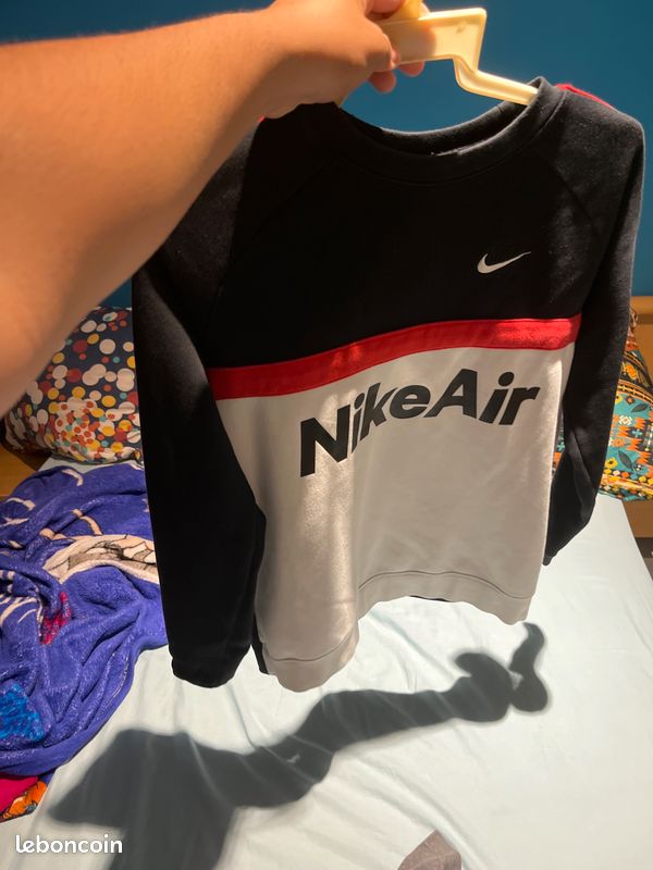 Pull nike (image 1)