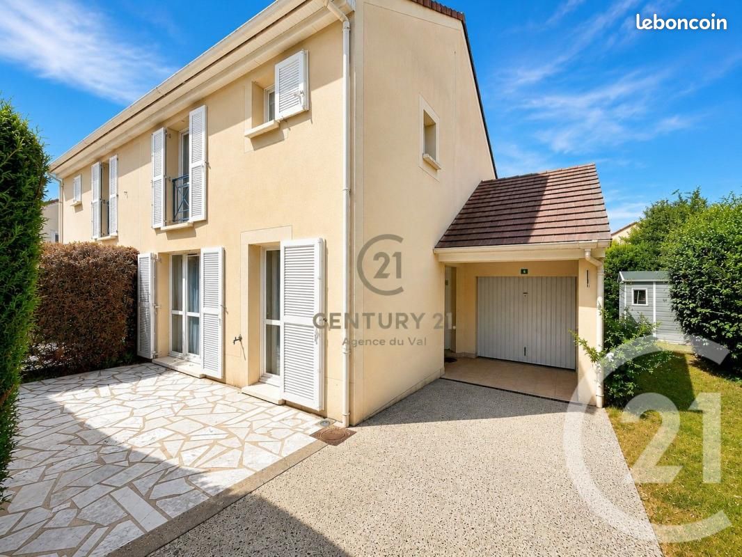 Maison 5 pièces 92 m² · à Émerainville · 92 m² · 370 000 €