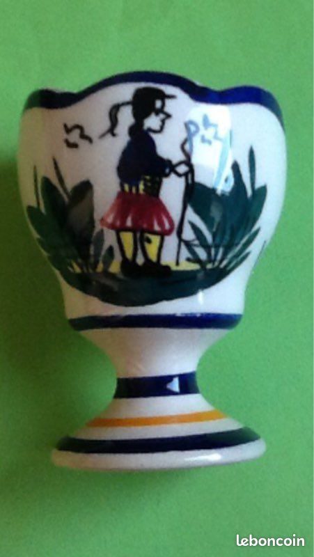 Un coquetier (image 1)