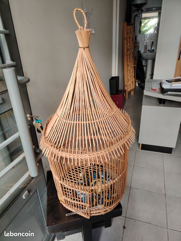Cage à oiseaux en paille (image 1)