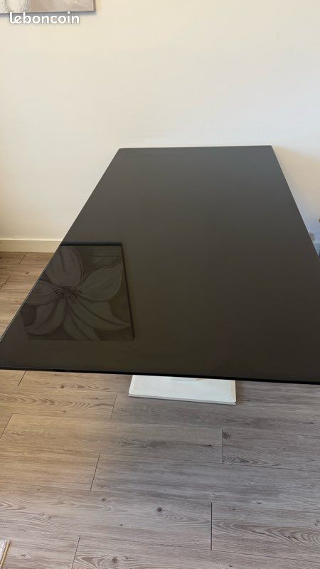 Table a manger (image 1)