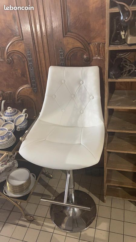Chaise en cuir bar salle a manger cuisine (image 1)