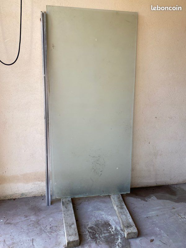 Vitre de douche (image 1)