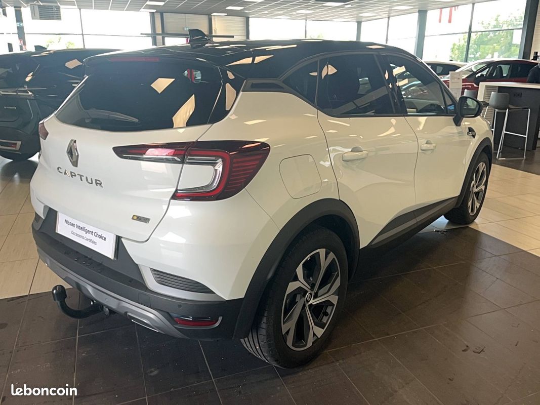 RENAULT Captur mild hybrid 160 EDC R.S. Line (image 5)