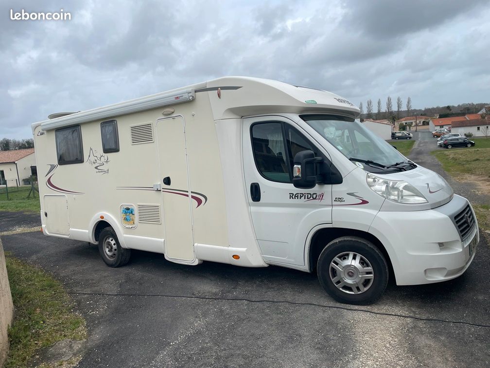 Camping-car profilé rapido (image 1)