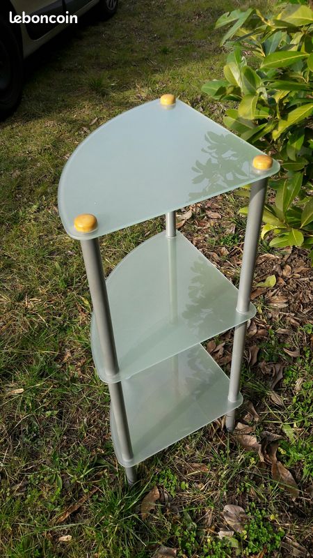 Etagère d'angle (image 1)