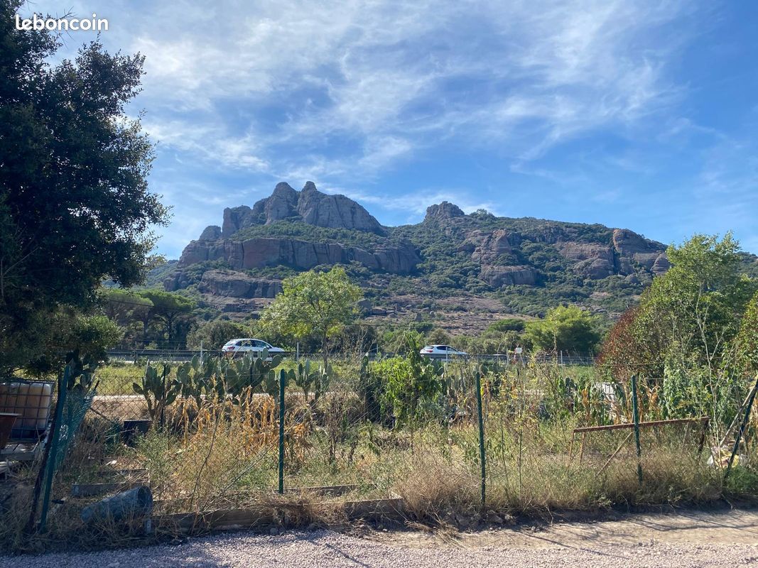 Appartement 1 pièce 20 m² · à Roquebrune-sur-Argens · 20 m² · 600 €/mois