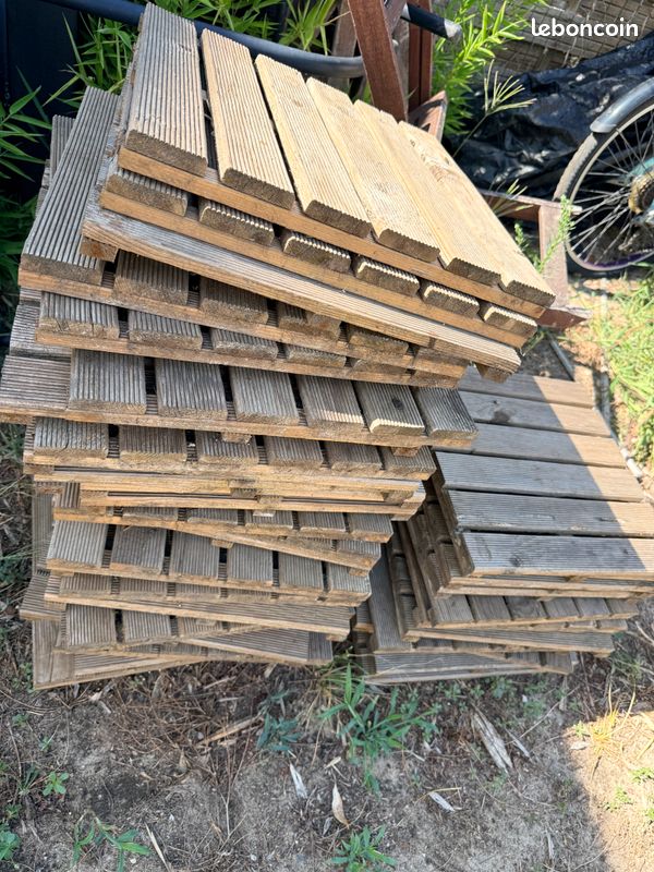Carrés de bois 40 X40 (image 1)