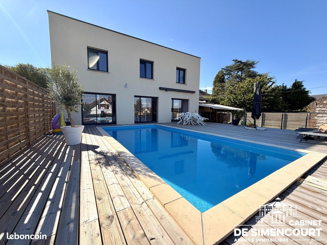 Maison 7 pièces 210 m² · à Quevauvillers · 210 m² · 499 999 €