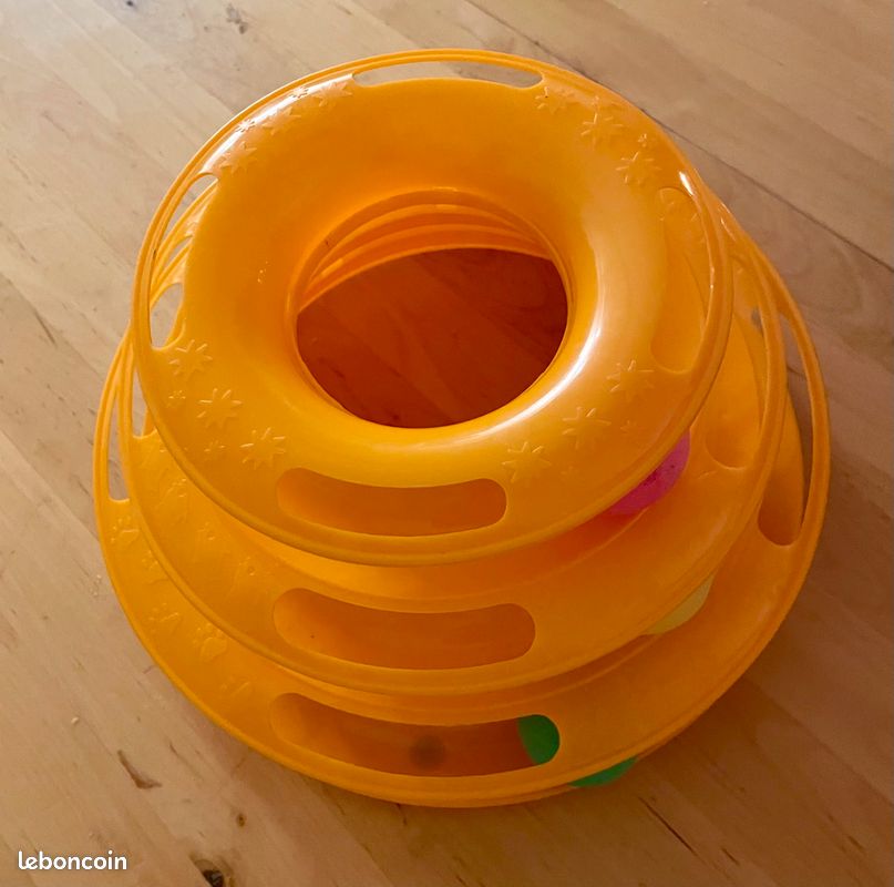 Jouet pour chat Tour plastique avec balles (image 2)