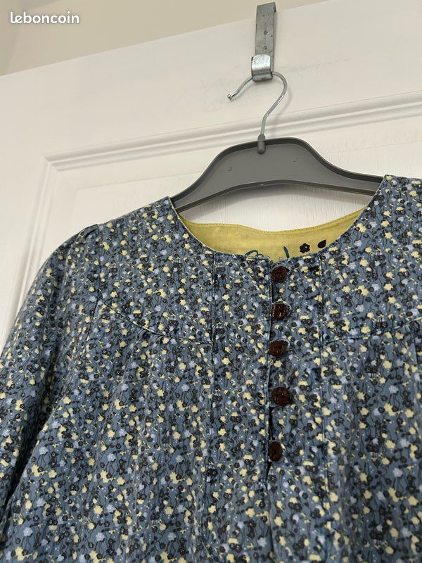Blouse Creeks bleue à petites fleurs, à manches longues (image 2)