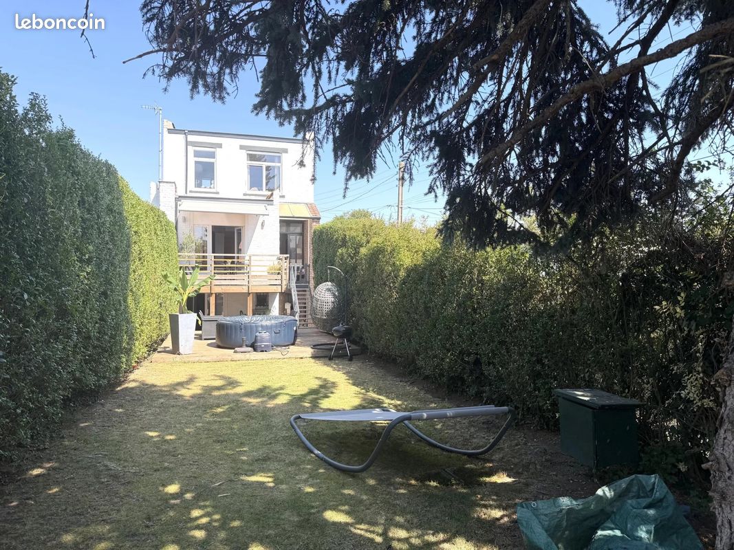Maison 3 pièces 100 m² · à Wattrelos · 100 m² · 259 000 €