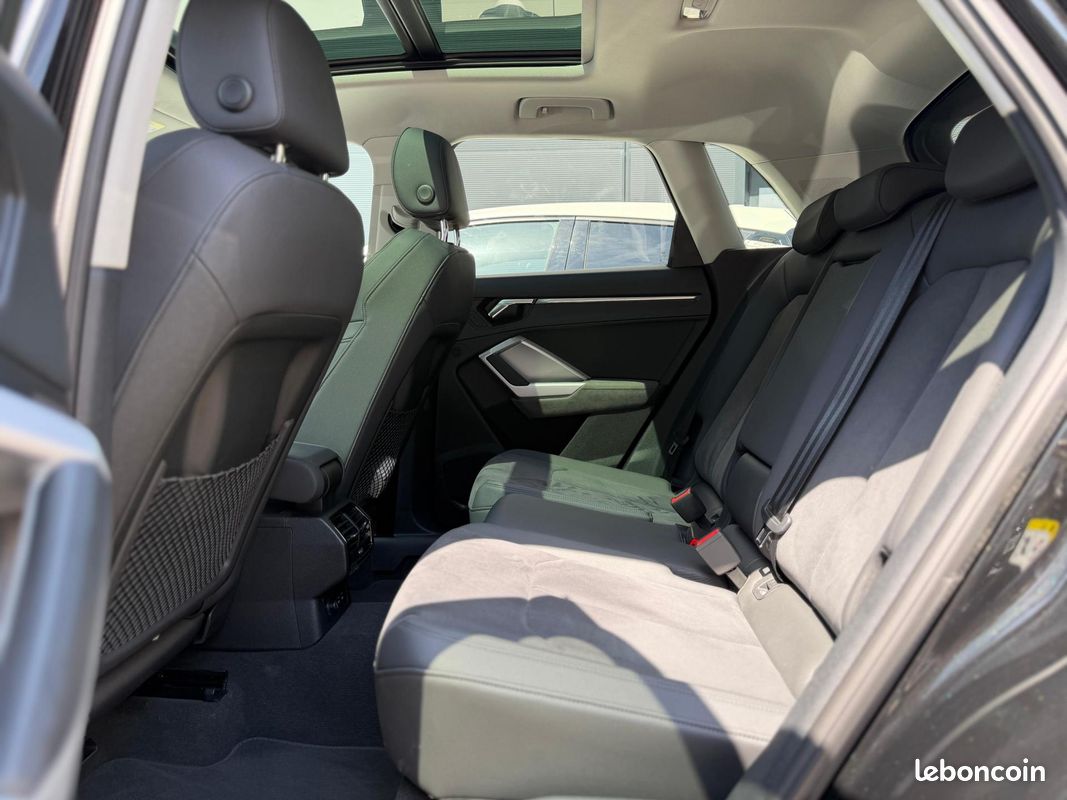AUDI Q3 2.0 35 TDI 150 Design Luxe Options +++ (image 36)