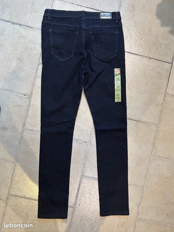 Jean Femme Droit Bleu - Taille 40, Neuf Avec étiquettes, Coupe Régulière