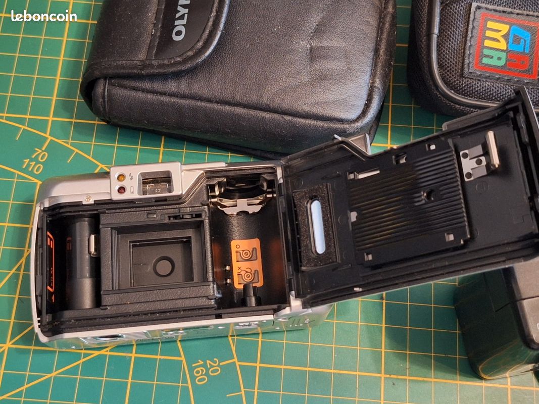 Lot appareils photo point and shoot Olympus Trip AF 61 et Fuji