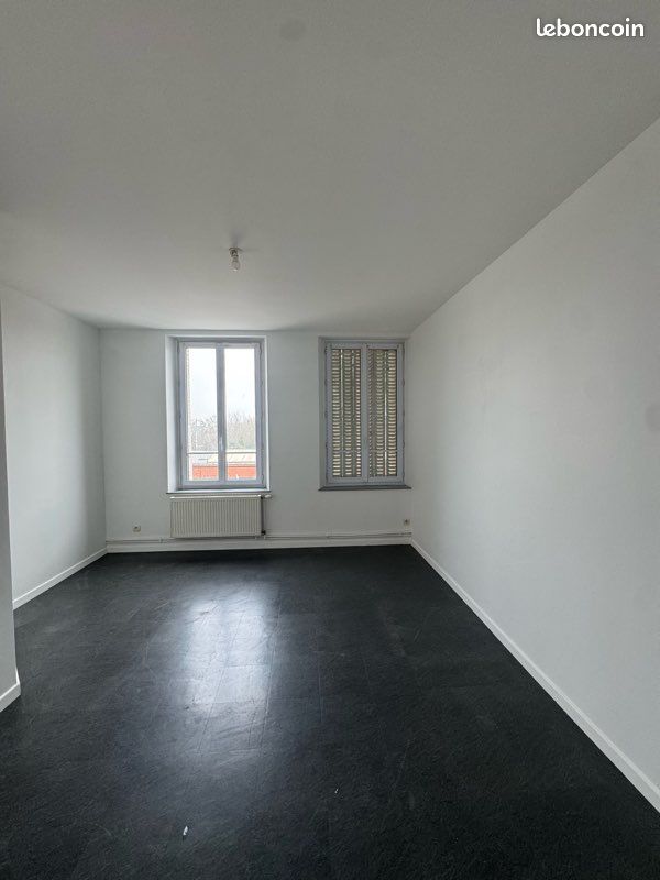 Appartement 3 pièces 89 m² · à Châlons-en-Champagne · 89 m² · 650 €/mois