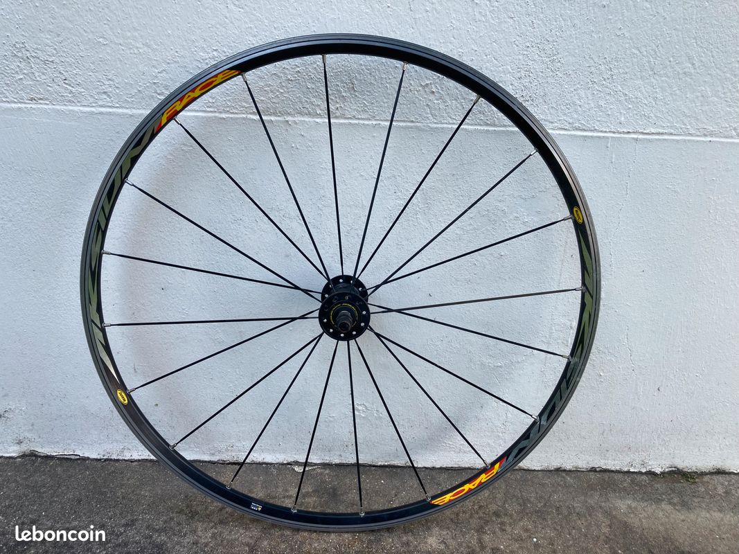 Paire De Roues Route Mavic Aksium Course – Argent 700c – Shimano 10/11v – Frein Jante – RARE