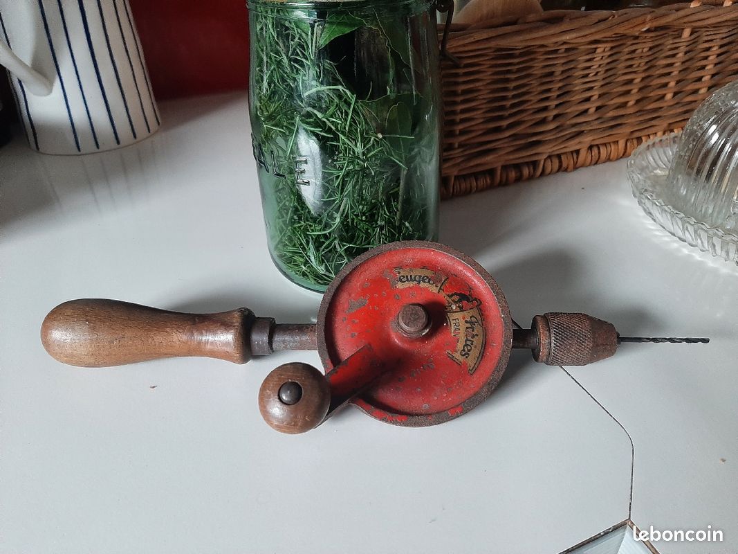 Perceuse ancienne peugot (image 1)
