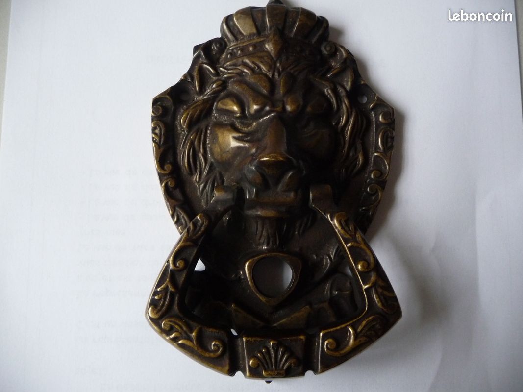 grand heurtoir de porte tête de lion en bronze lourd