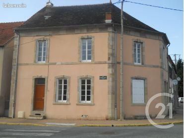 Appartement 3 pièces 65 m² · à Commentry · 65 m² · 493 €/mois