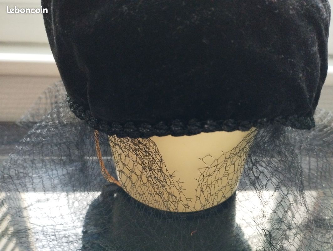 1 Petit Bonnet Velours Noir Poupée avec Tulle Ancien Très Bon Etat (image 5)