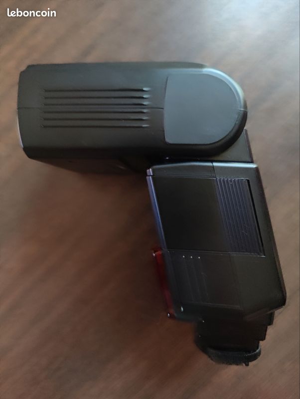 Sigma EF-500 DG ST ETTL-II Flashgun - compatible Canon d'occasion